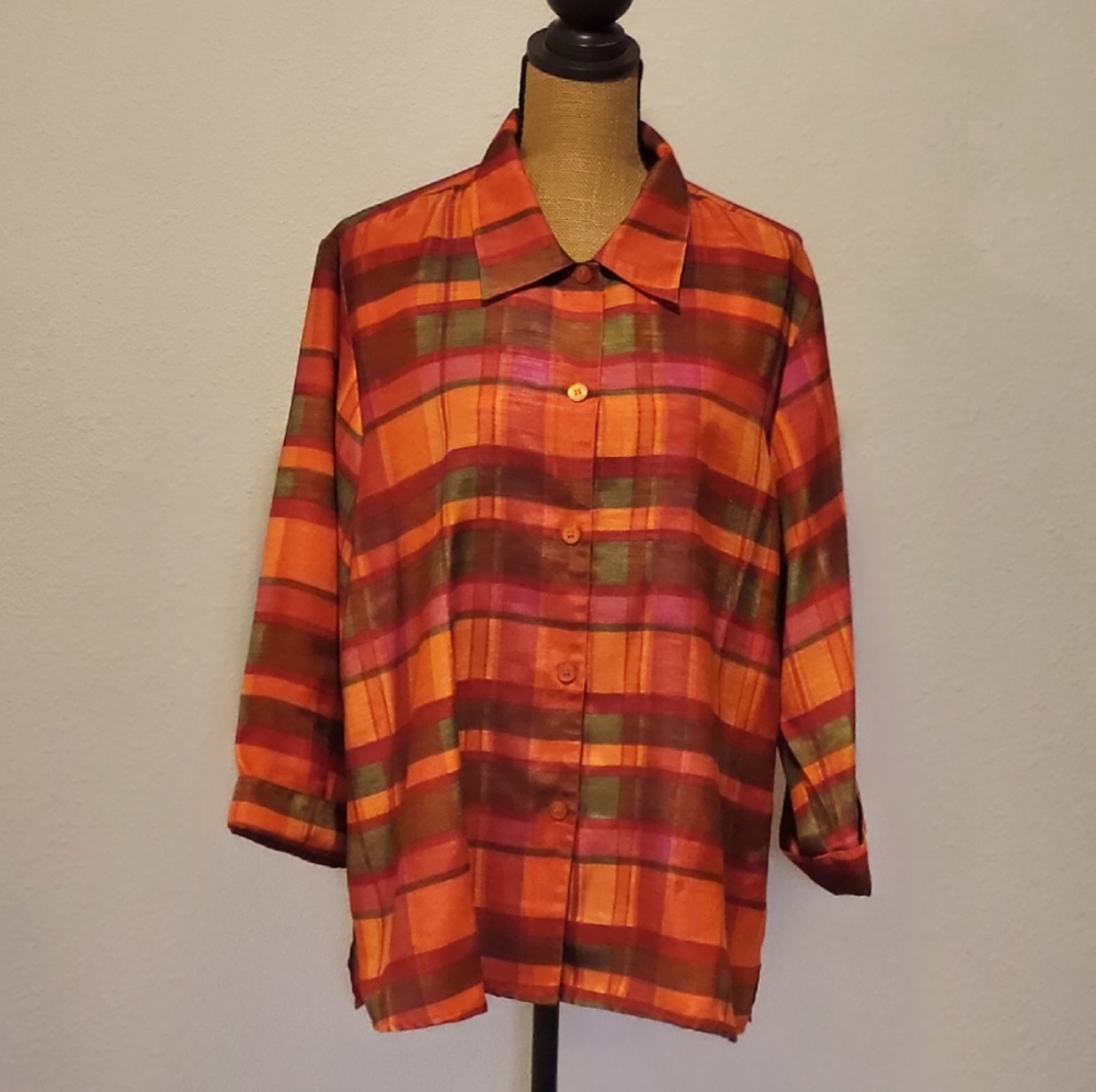 Selene Sport 2X collared button down blouse